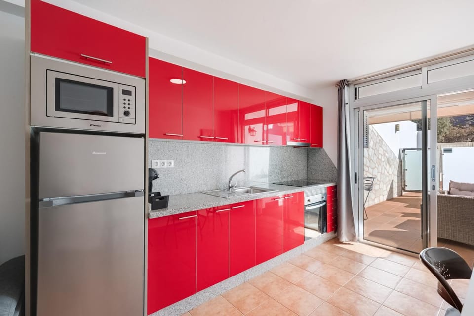 Kitchen or kitchenette, Living room