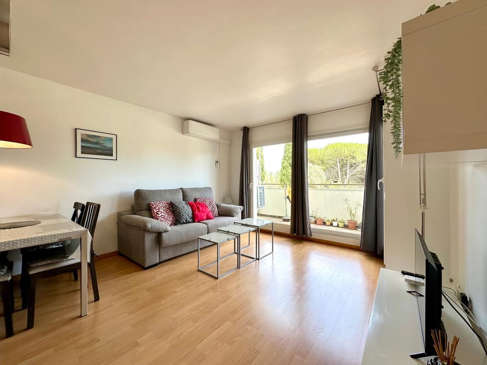 V017 - PORTO MARINA Apartment in Roses
