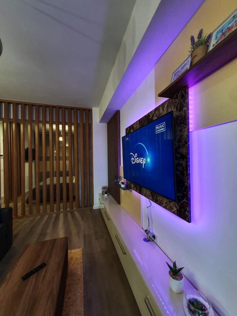 TV and multimedia, Evening entertainment