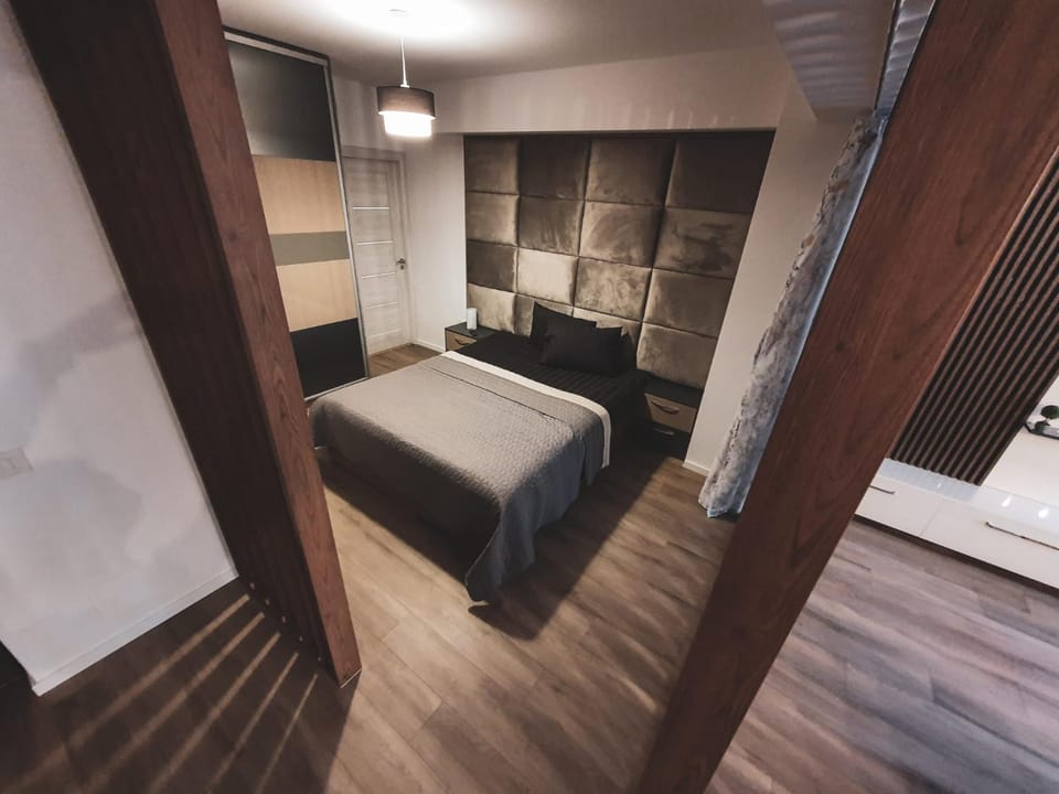 Bed, wardrobe