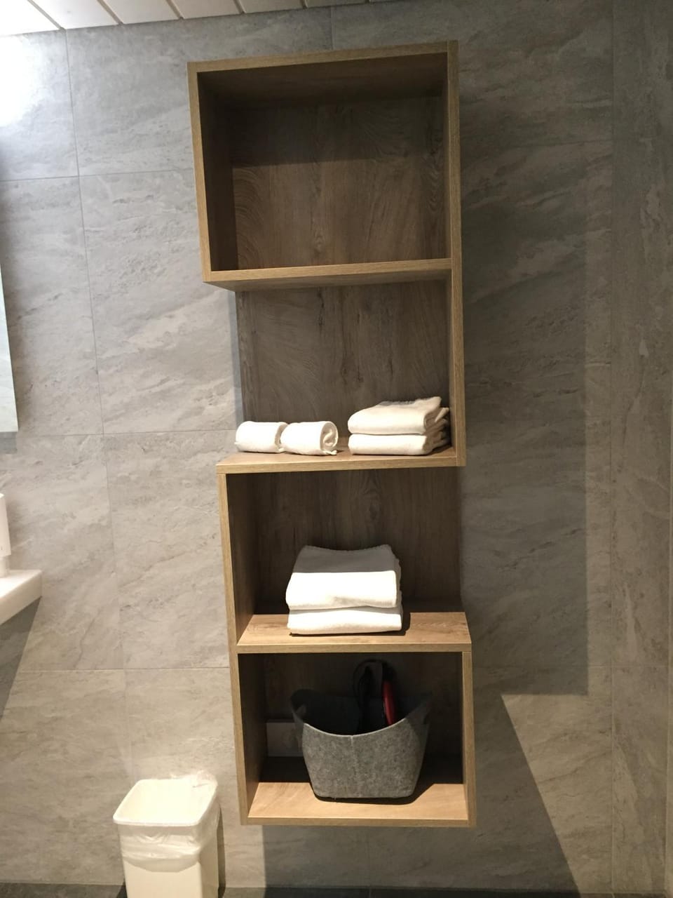 Shower, Bathroom, Decorative detail