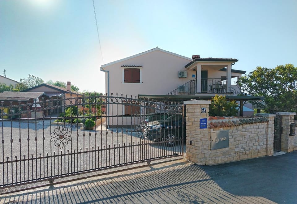 Apartmani Bernarda Apartment in Istria County