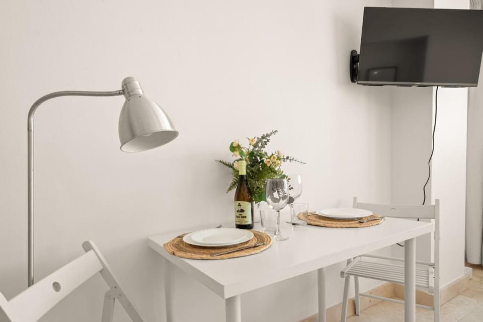 TV and multimedia, Dining area