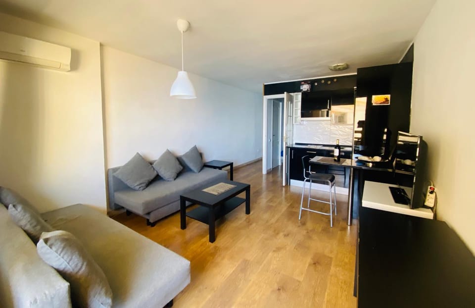1st line on the beach! Center! /Rooftop pool Apartment in Marbella