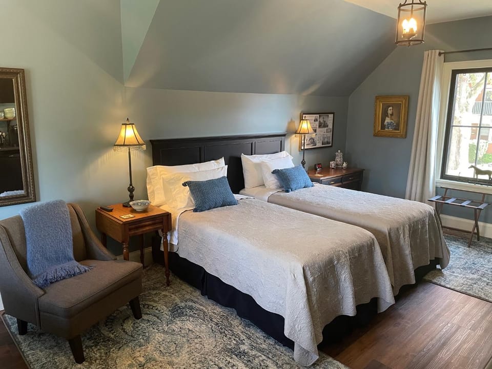 Stone's Throw Stratford Bed and Breakfast in Stratford