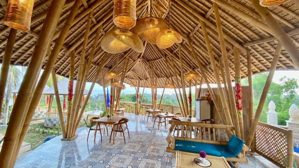 Restaurant/places to eat, Lounge or bar