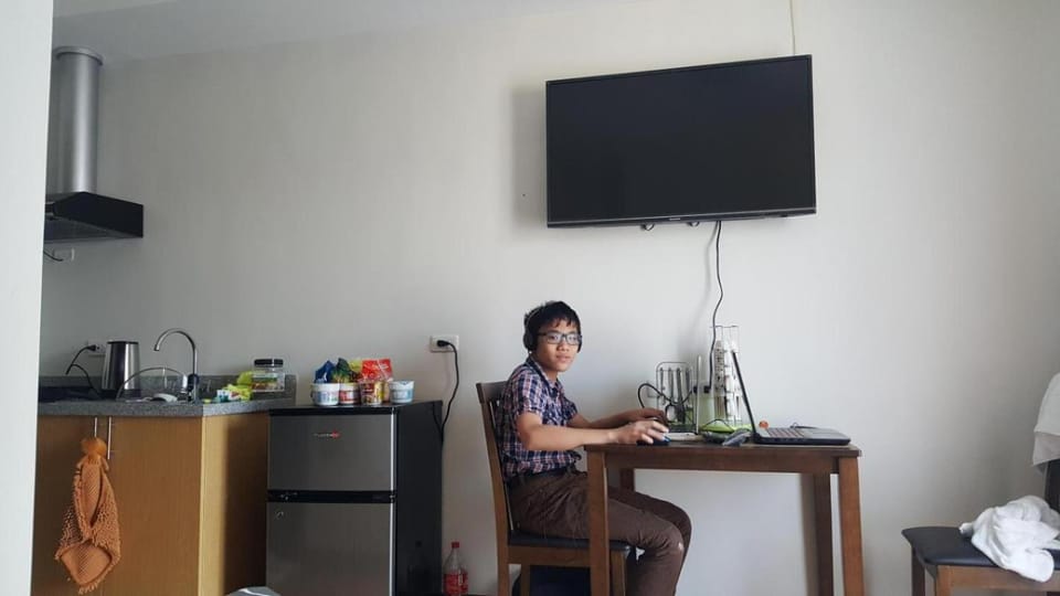 TV and multimedia, Seating area