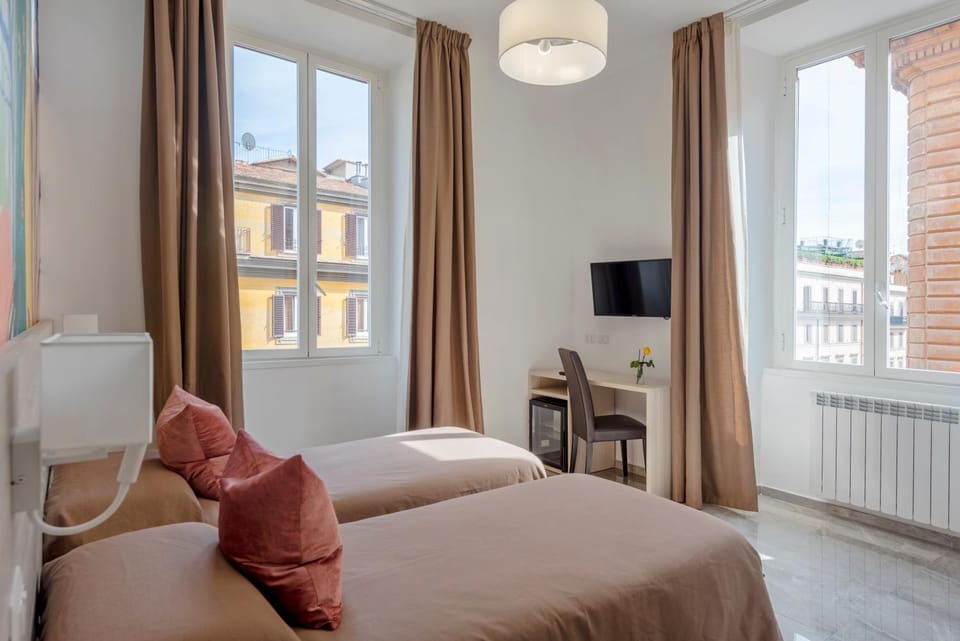 Bed, TV and multimedia, Photo of the whole room, Bedroom, hair dresser, internet