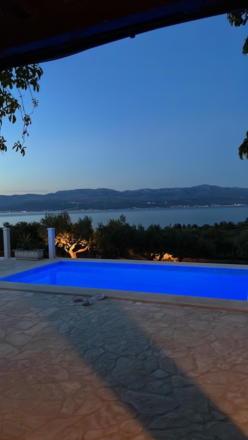 Maslina House House in Split-Dalmatia County