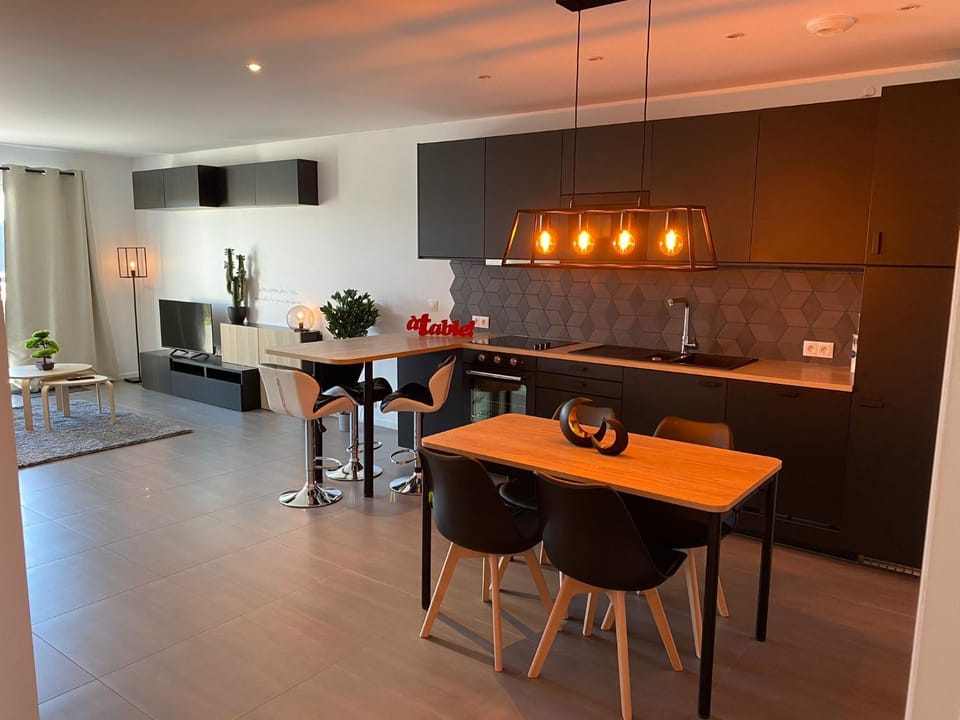 GOLD COCOON T3 74m2 proche centre ville Apartment in Île-de-France