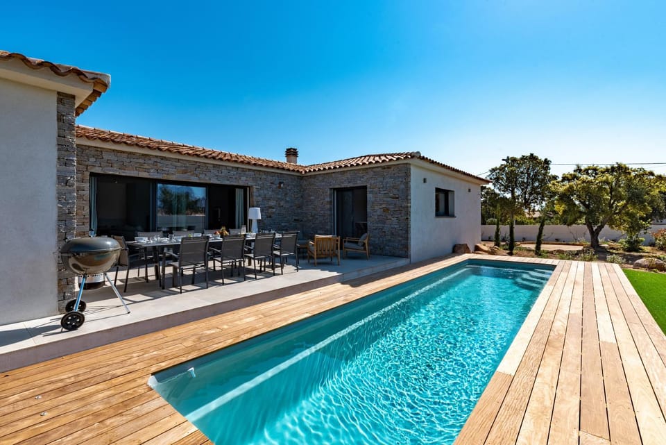 Patio, Swimming pool