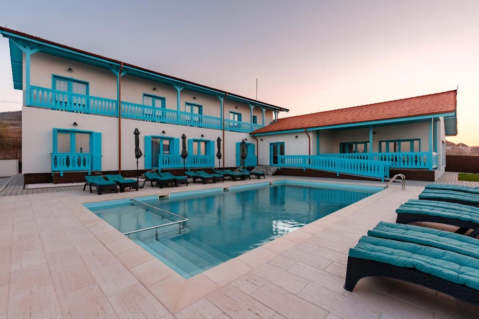 Property building, Swimming pool