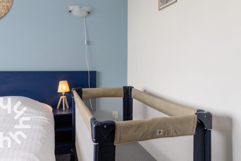 cot