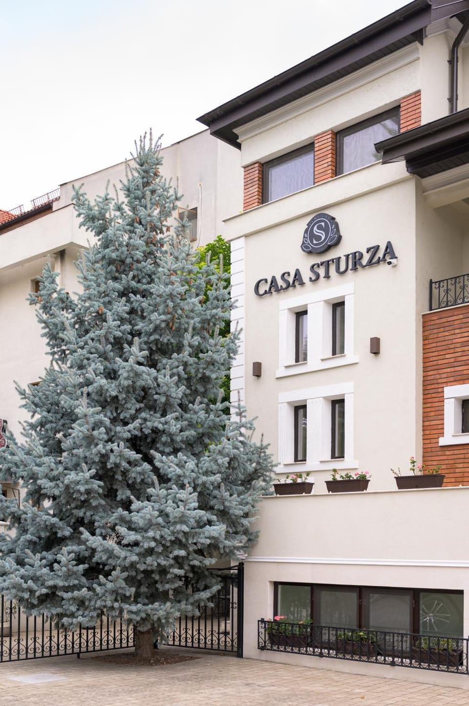 Pensiunea Casa Sturza Bed and Breakfast in Moldova