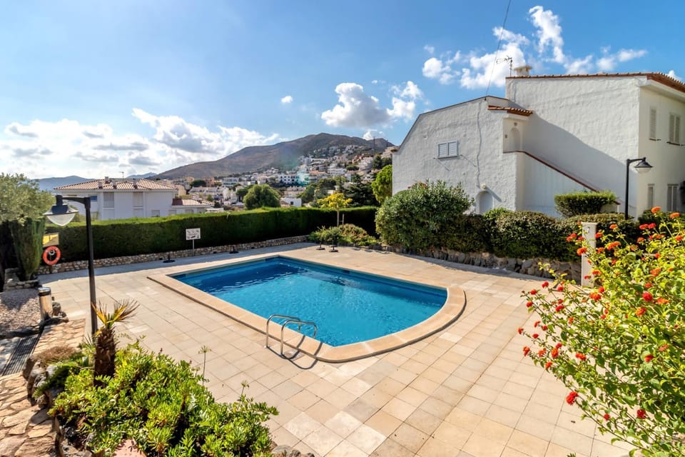 La Farella La Coma 65 Apartamento con vistas mar Apartment in Alt Empordà