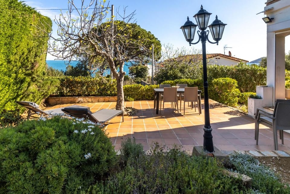 Port de la Selva 94 Apartamento con amplio jardín Apartment in Alt Empordà