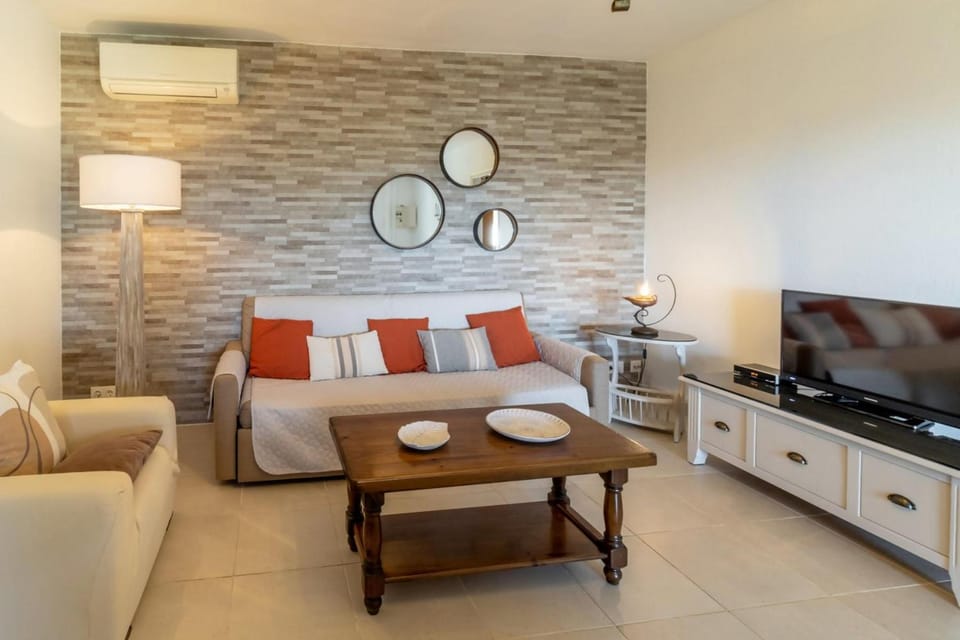 Port de la Selva 94 Apartamento con amplio jardín Apartment in Alt Empordà