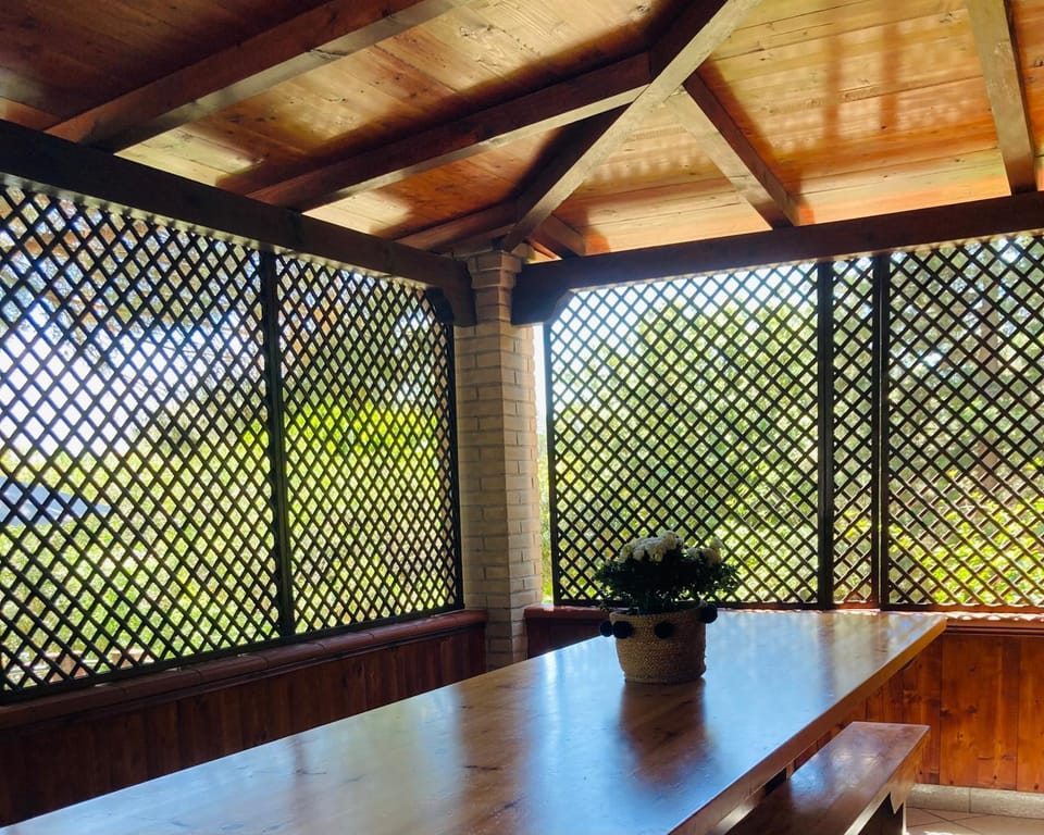 Dining area, Time of day