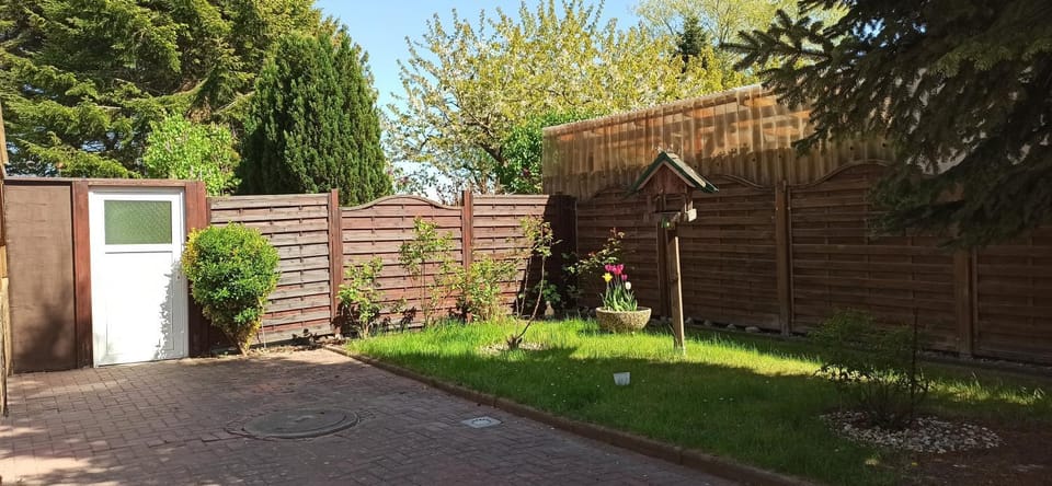 Patio, BBQ facilities, Garden, Balcony/Terrace