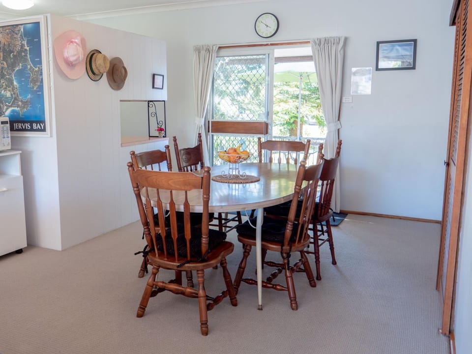 Collingwood Beach Cottage - Belle Escapes Jervis Bay House in Vincentia