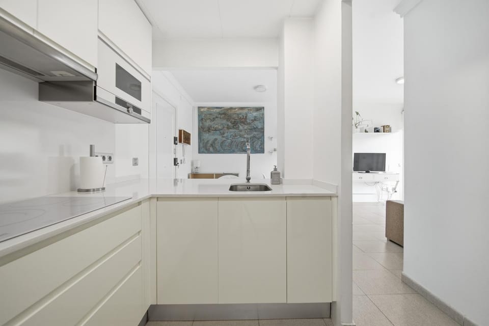 Kitchen or kitchenette, pet friendly, stove