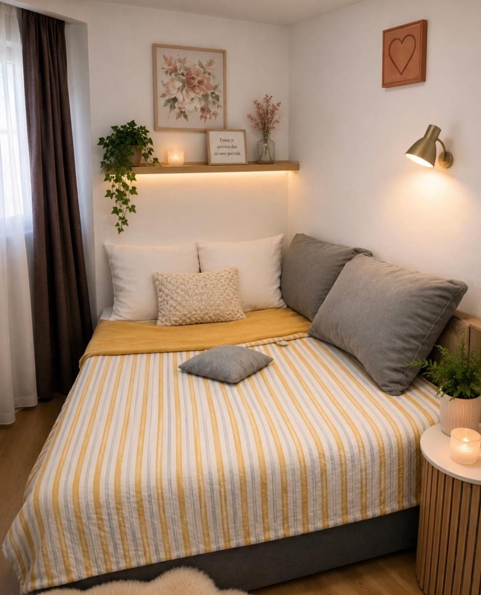 Bed, Bedroom