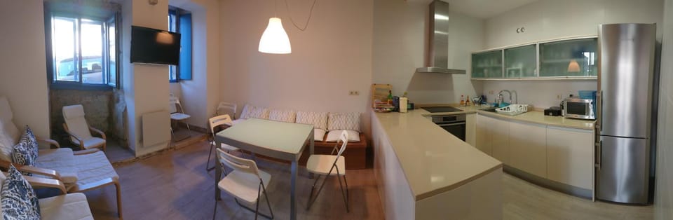 Dining area, kitchen