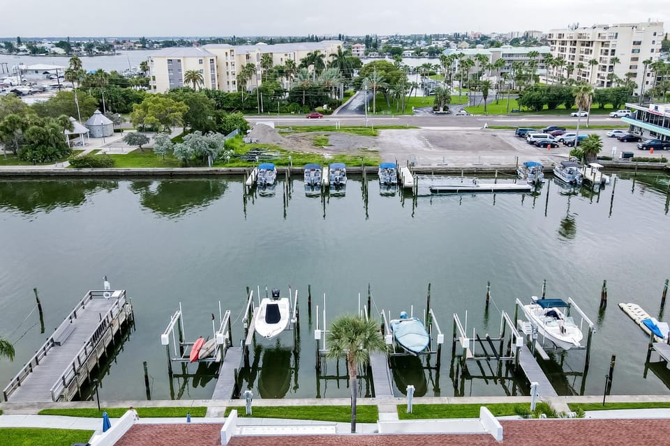 Dockside Destiny House in Madeira Beach