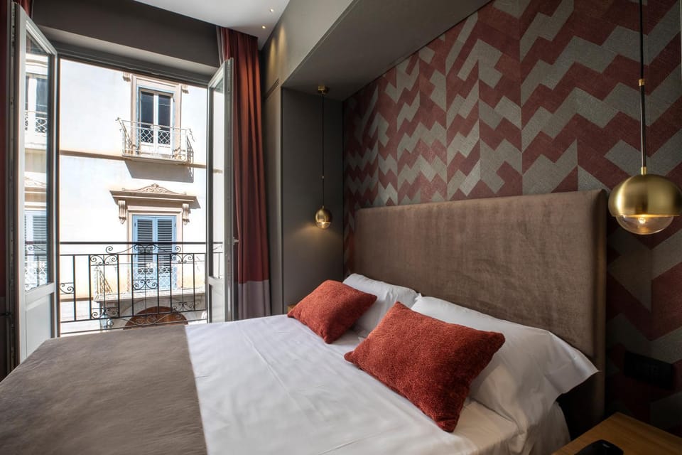 Bed, Balcony/Terrace, Photo of the whole room, Bedroom