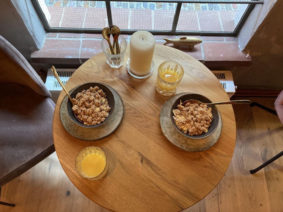 Food and drinks, Food, Breakfast, Continental breakfast, Drinks