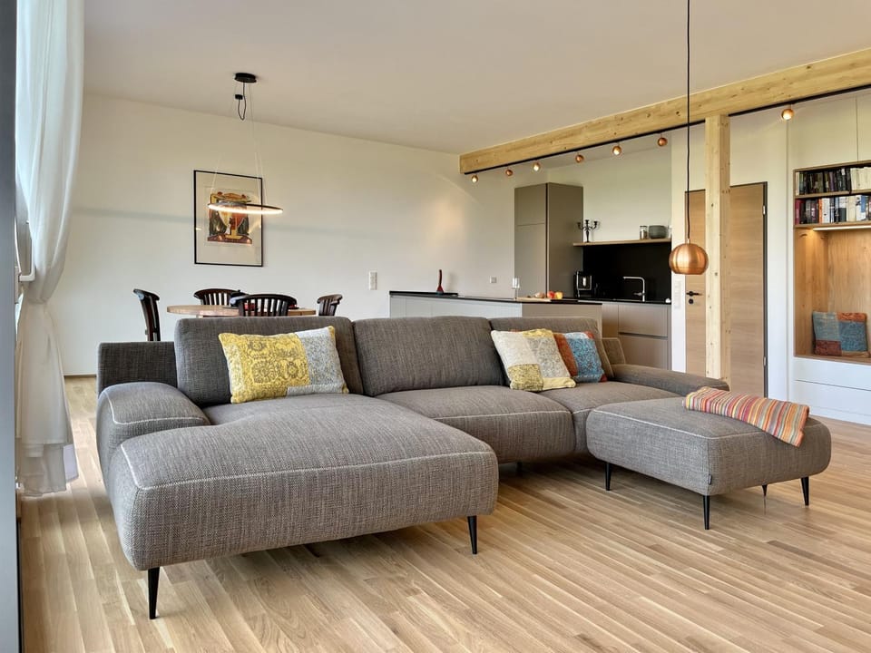 Living room, Seating area, kitchen