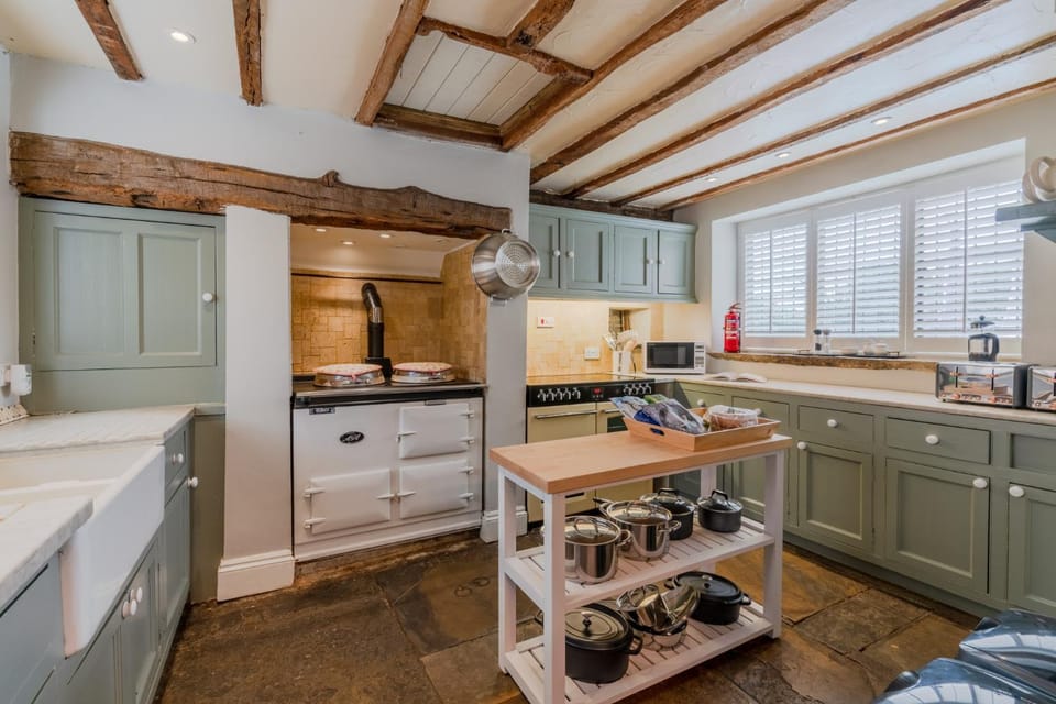 minibar, pet friendly, stove, toaster, kitchen