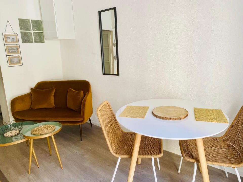 ''Pascal 2'' Eglise Saint Louis Studio Cosy Quartier Haut Apartment in Occitanie