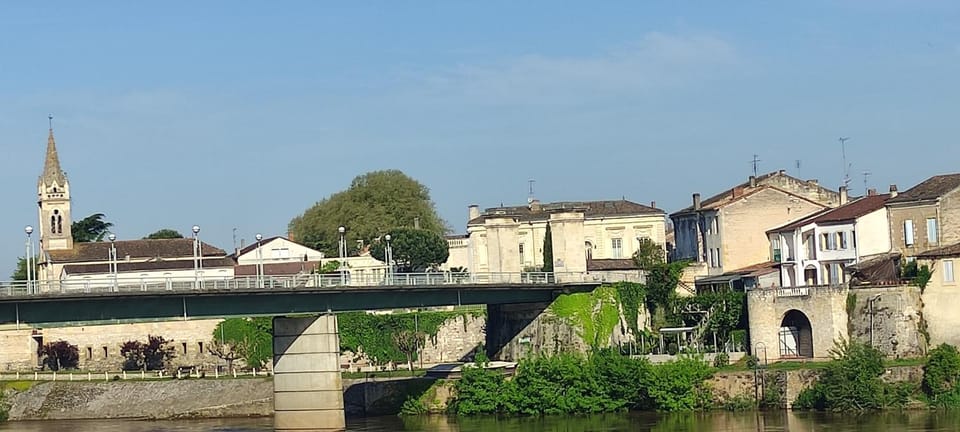 LOCATION DE VACANCES House in Occitanie