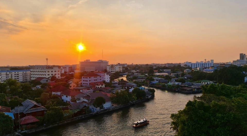View (from property/room), View (from property/room), Lake view, Lake view, River view, River view