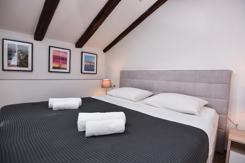 Old Town Rooms 1 Apartment in Pula