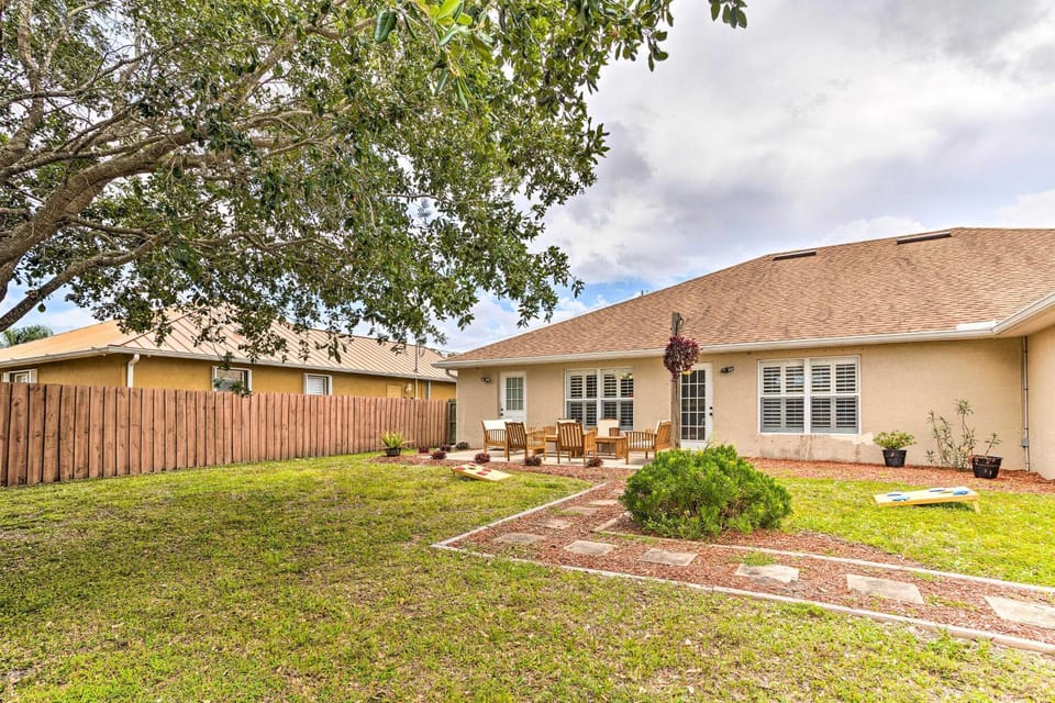 2 Mi to City Center Spacious Port St Lucie Home! House in Port Saint Lucie