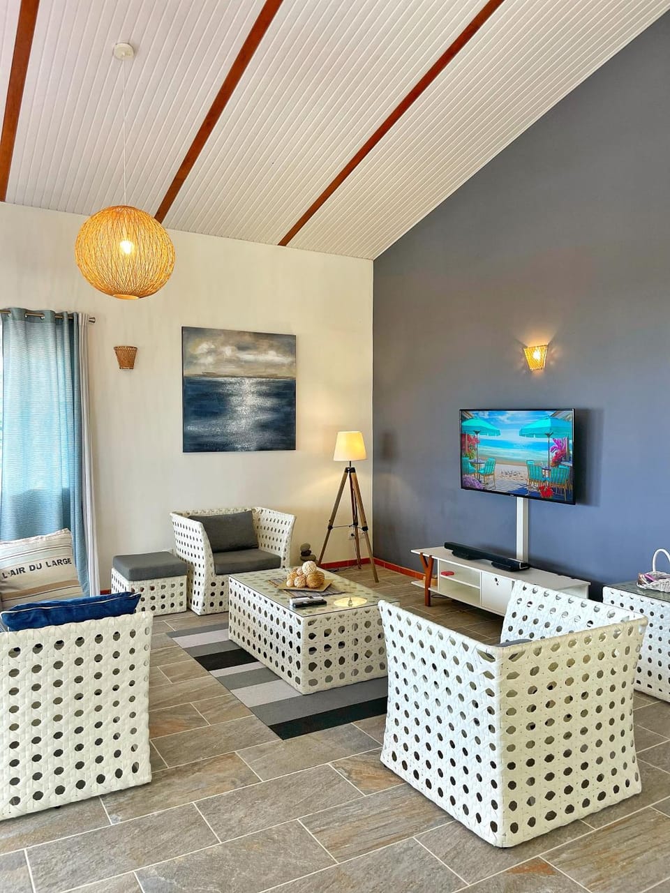 TV and multimedia, Living room