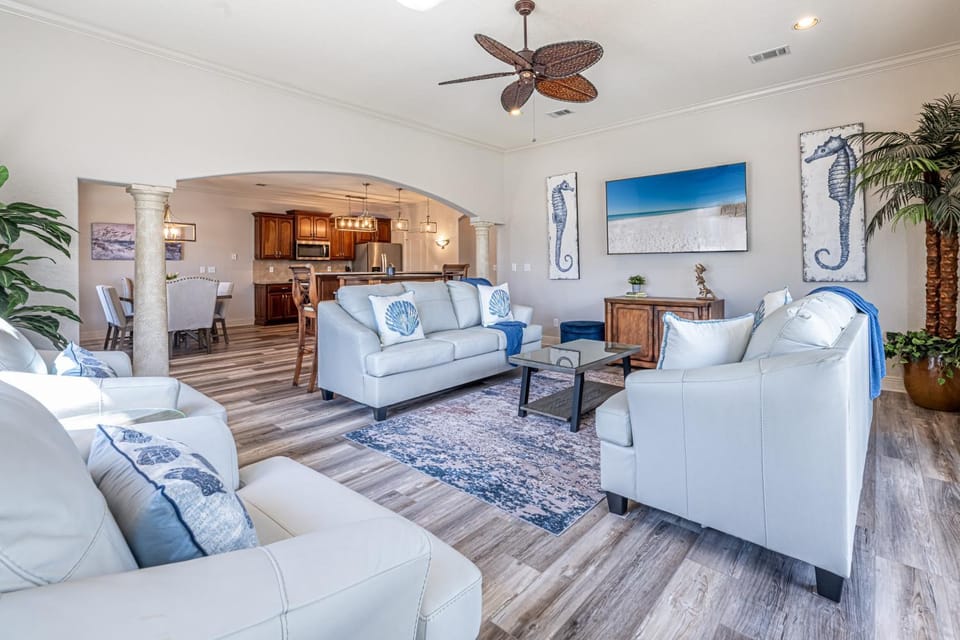 Emerald Palace House in Miramar Beach