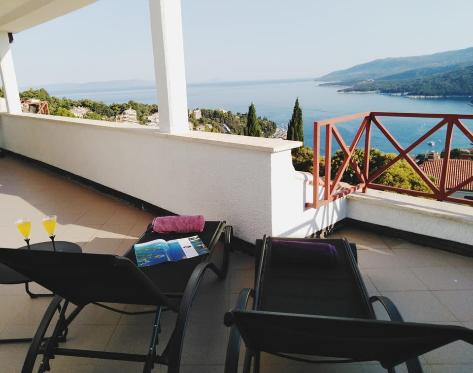Balcony/Terrace, Sea view, sunbed