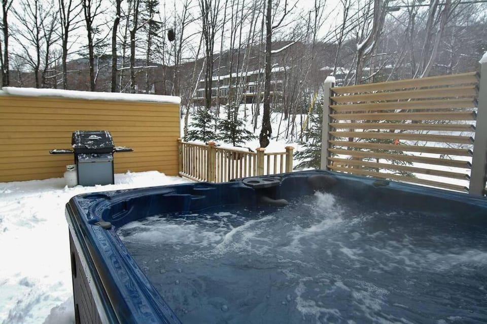 Alpages 9015 -Les Chalets Alpins Stoneham Chalet in Quebec