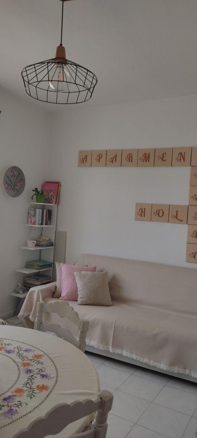 Library, Living room, Seating area