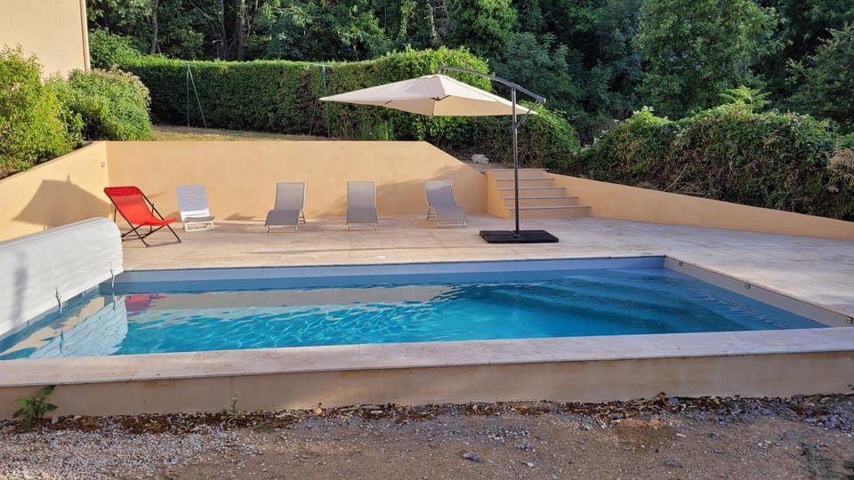 Maison avec piscine entre mer et montagne House in Corsica