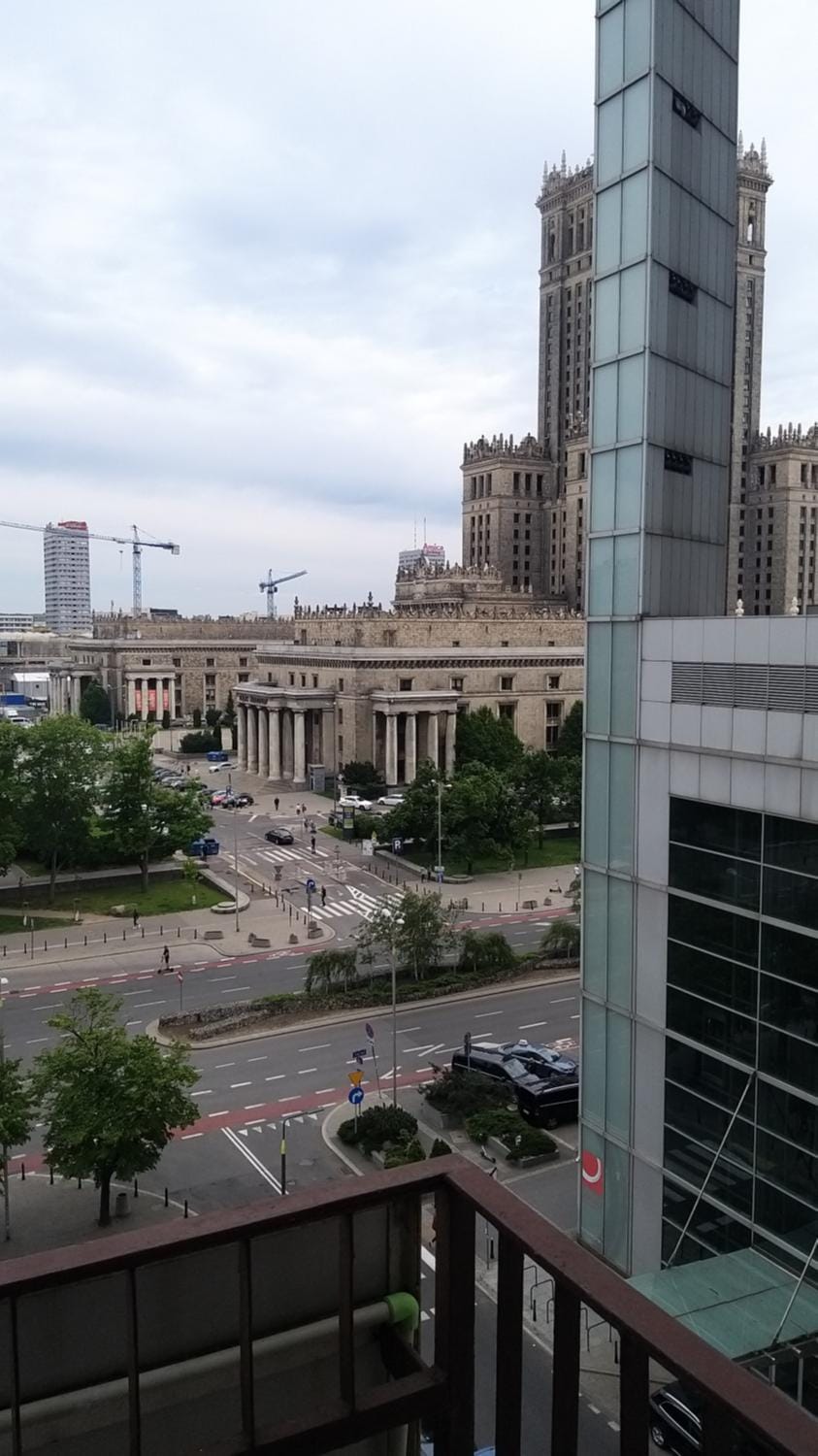 Neighbourhood, Balcony/Terrace, City view
