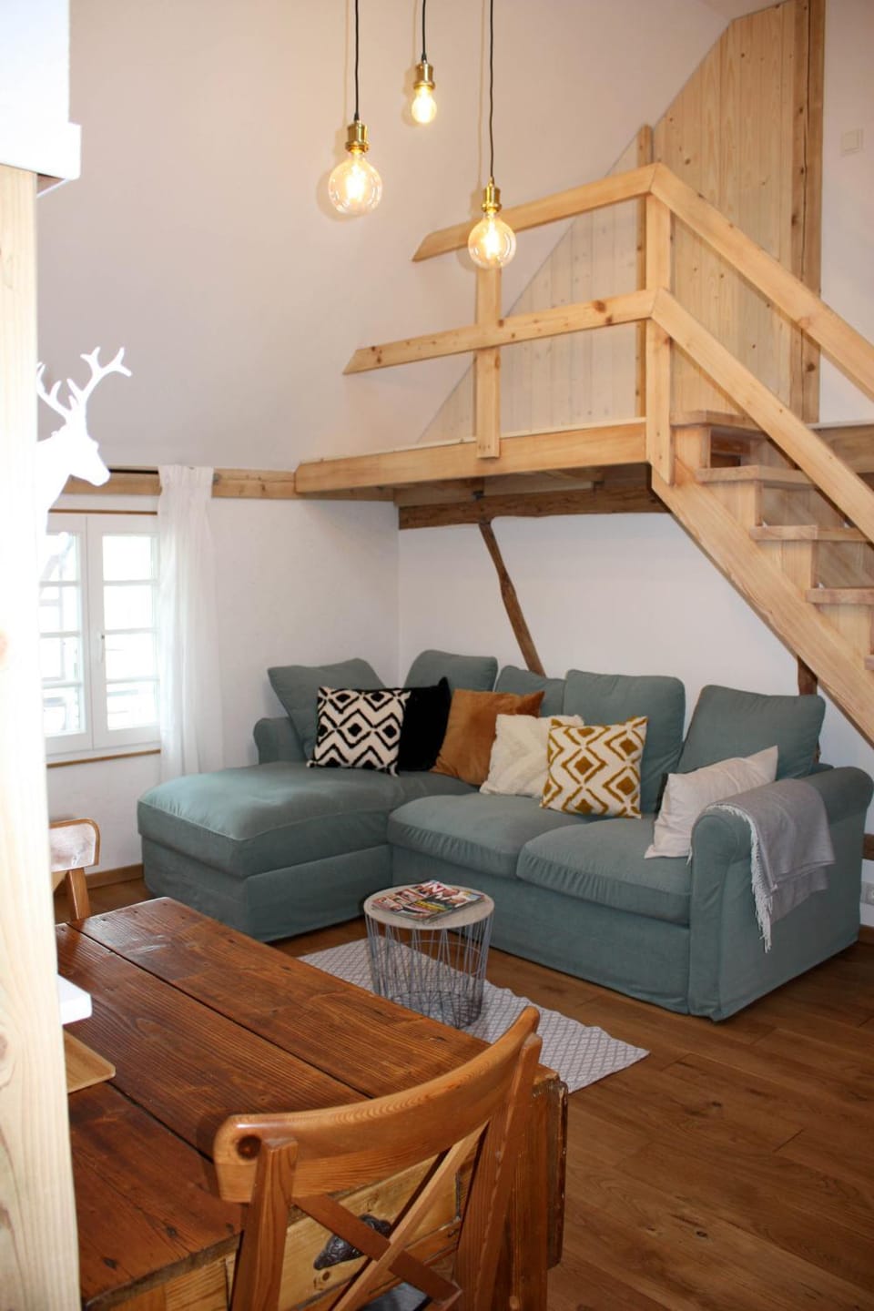 Living room, Seating area