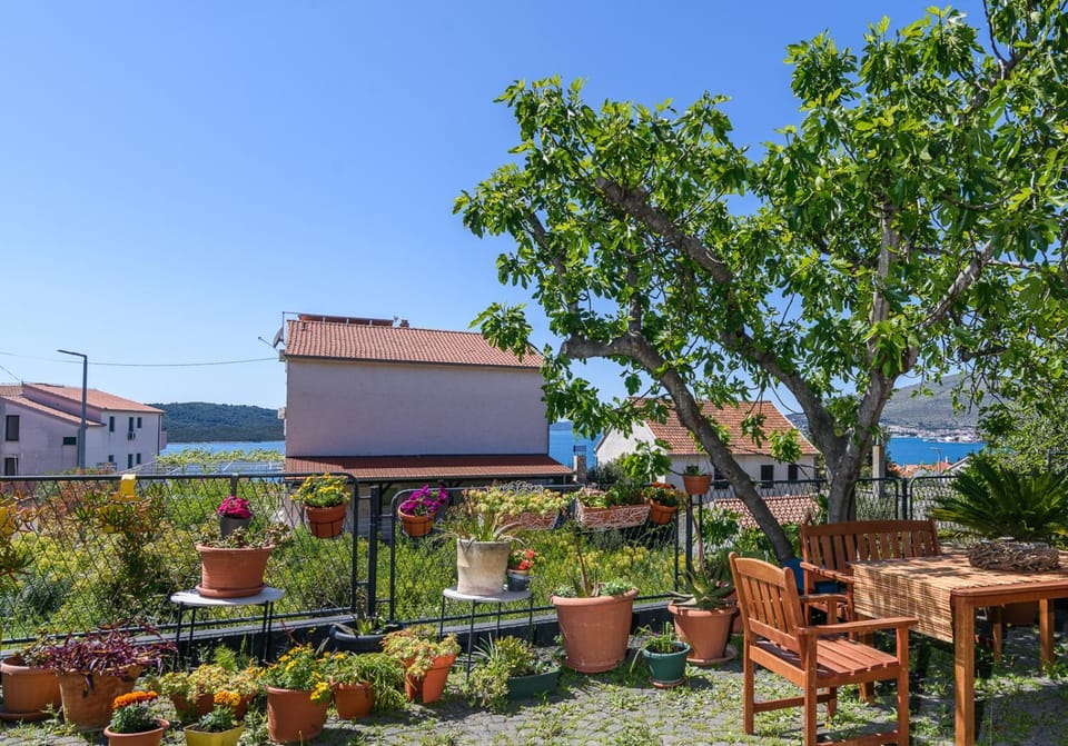 House Copacabana - on Čiovo, sea view, parking House in Okrug Gornji