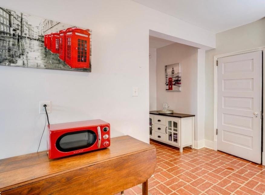 Swimming Under The Stars In The Historical District Apartment in Lynchburg