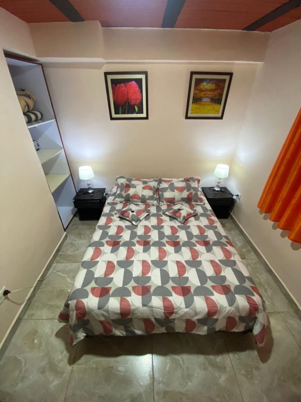 Photo of the whole room