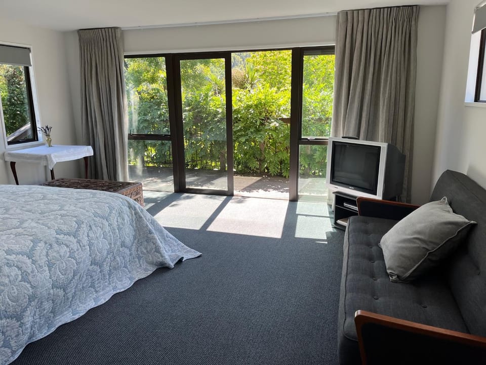 Family Home on Inverness House in Arrowtown