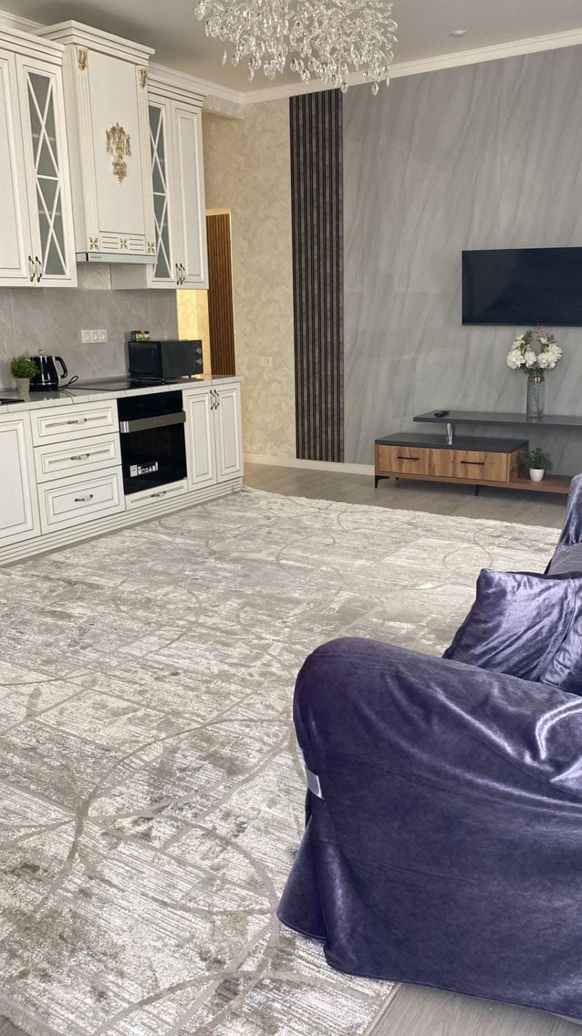 TV and multimedia, Kitchen or kitchenette, Living room, stove